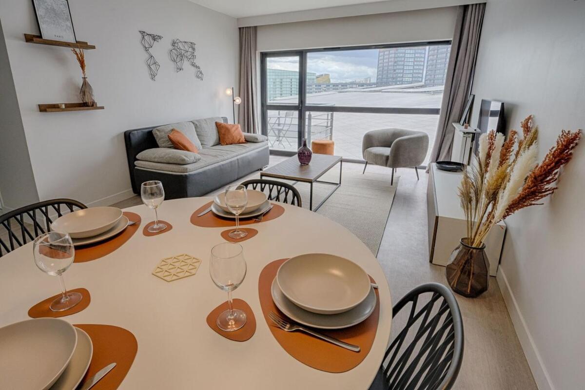 Ferienwohnung Le Panoramique ~ Euralille ~ Arrivee Autonome Exterior foto